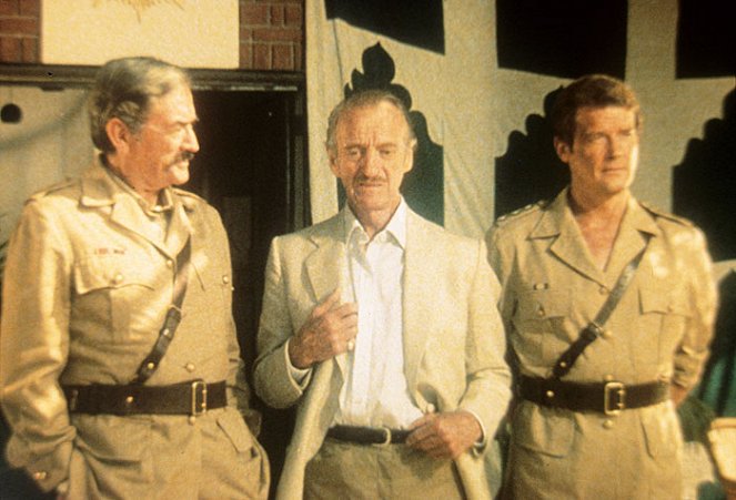 Le Commando de sa Majesté - Film - Gregory Peck, David Niven, Roger Moore