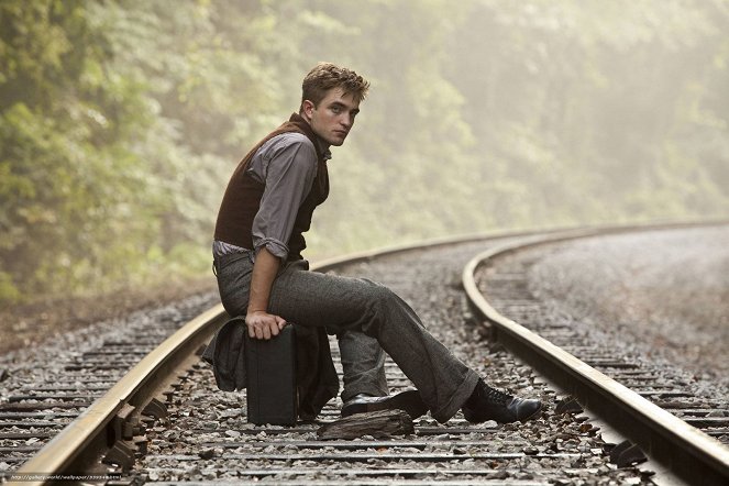 Vizet az elefántnak - Filmfotók - Robert Pattinson