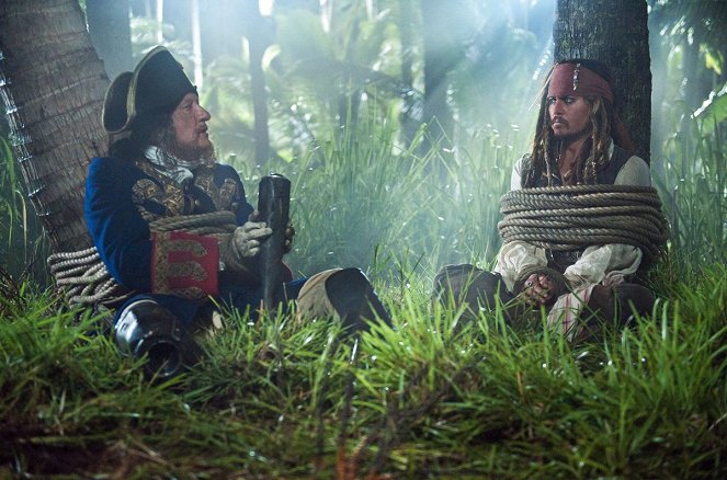 Piratas das Caraíbas - Por Estranhas Marés - Do filme - Geoffrey Rush, Johnny Depp