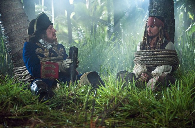 Piratas del Caribe: En mareas misteriosas - De la película - Geoffrey Rush, Johnny Depp