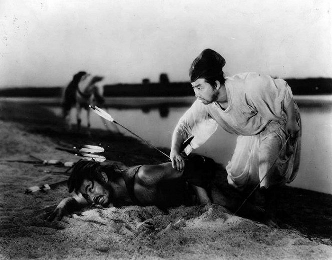 A vihar kapujában - Filmfotók - Toshirō Mifune, Daisuke Katō