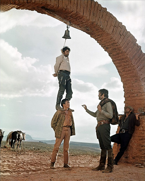 Once Upon a Time in the West - Photos - Henry Fonda