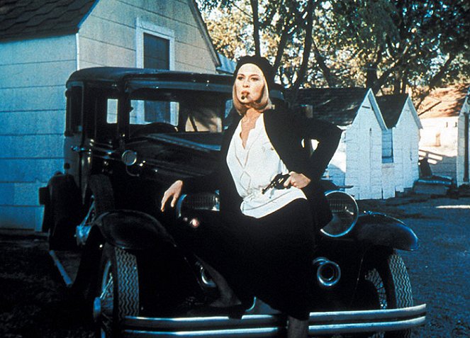 Bonnie a Clyde - Z filmu - Faye Dunaway