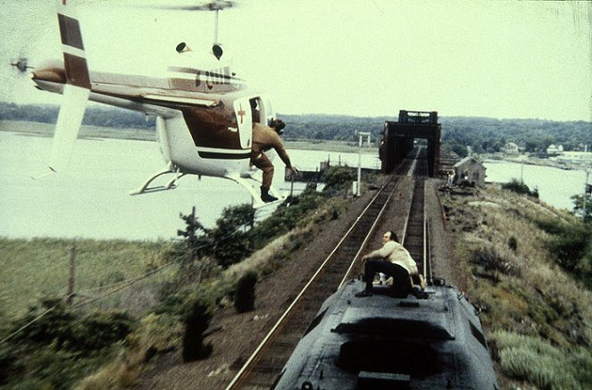 Disaster on the Coastliner - Filmfotók