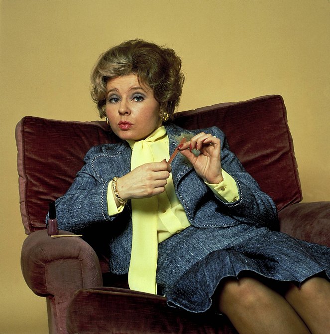 Fawlty Towers - Werbefoto - Prunella Scales