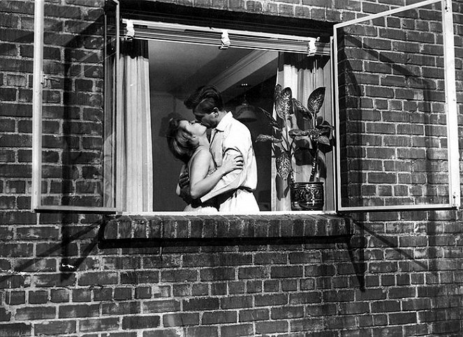 Okno na podwórze - Z filmu - Havis Davenport, Rand Harper