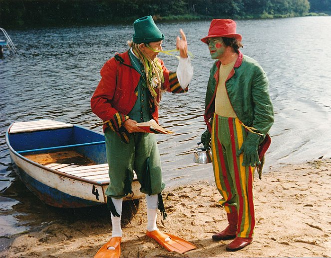 Blázni, vodníci a podvodníci - Photos - Josef Kemr, Jiří Hrzán