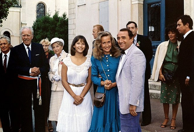 Die Fete - Eltern unerwünscht - Filmfotos - Sophie Marceau, Brigitte Fossey, Claude Brasseur