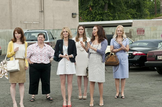 Bridesmaids - Van film - Ellie Kemper, Melissa McCarthy, Kristen Wiig, Rose Byrne, Maya Rudolph, Wendi McLendon-Covey