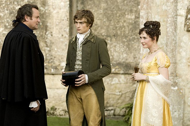 Napříč časem - Z filmu - Hugh Bonneville, Douglas Booth, Carice van Houten