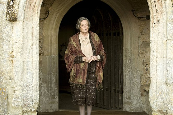 From Time to Time - Do filme - Maggie Smith