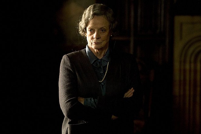 From Time to Time - De la película - Maggie Smith