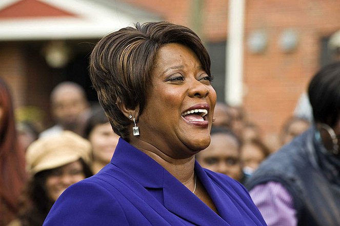 Lottery Ticket - Do filme - Loretta Devine