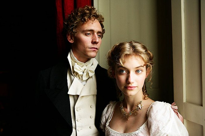 Miss Austen bánata - Promóció fotók - Tom Hiddleston, Imogen Poots