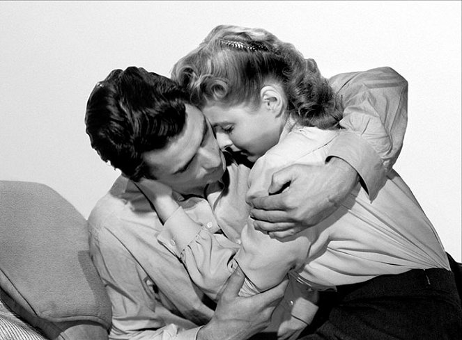 Urzeczona - Promo - Gregory Peck, Ingrid Bergman