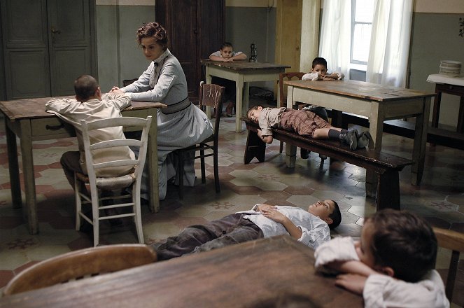 Maria Montessori: una vita per i bambini - Photos - Paola Cortellesi