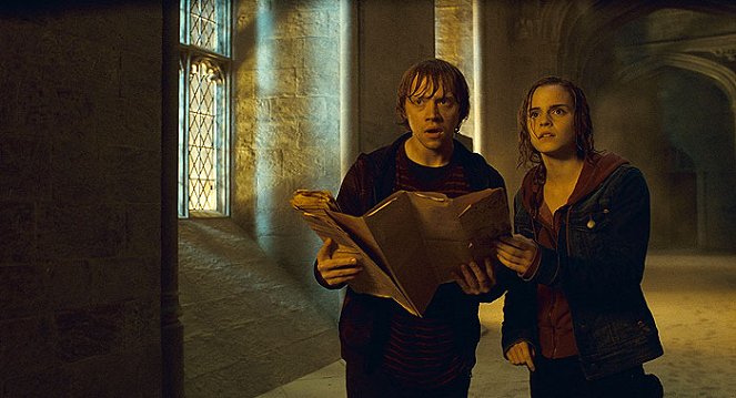 Harry Potter i Insygnia Śmierci: Część II - Z filmu - Rupert Grint, Emma Watson