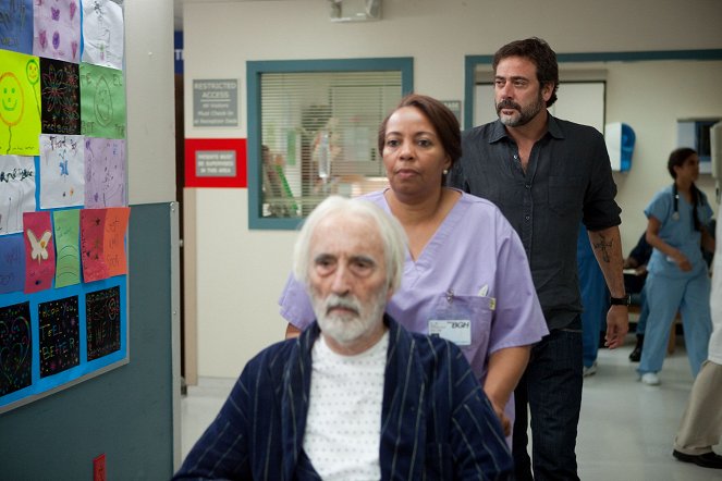 The Resident - Photos - Christopher Lee, Jeffrey Dean Morgan