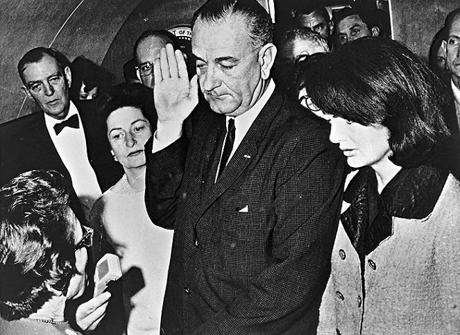 Four Days in November - Photos - Lyndon B. Johnson, Jacqueline Kennedy