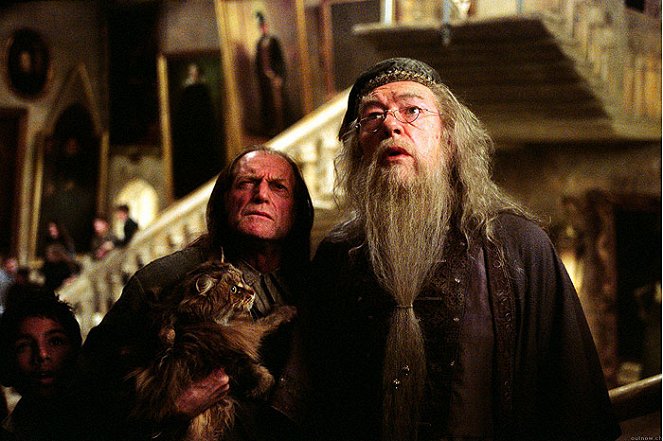 Harry Potter and the Prisoner of Azkaban - Photos - David Bradley, Michael Gambon
