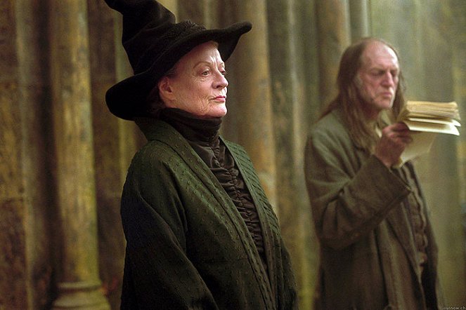 Harry Potter and the Prisoner of Azkaban - Photos - Maggie Smith, David Bradley