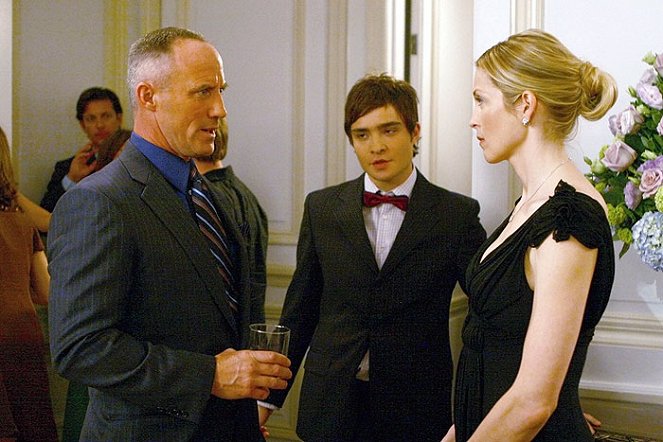 Gossip Girl - Kuvat elokuvasta - Robert John Burke, Ed Westwick, Kelly Rutherford