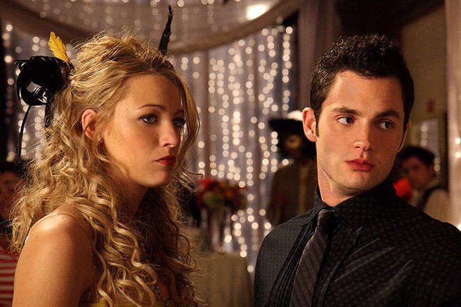 Super drbna - Z filmu - Blake Lively, Penn Badgley