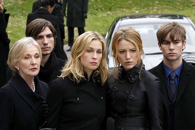 Gossip Girl - Photos - Caroline Lagerfelt, Kelly Rutherford, Blake Lively, Chace Crawford