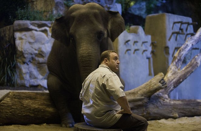 The Zookeeper - Photos - Kevin James