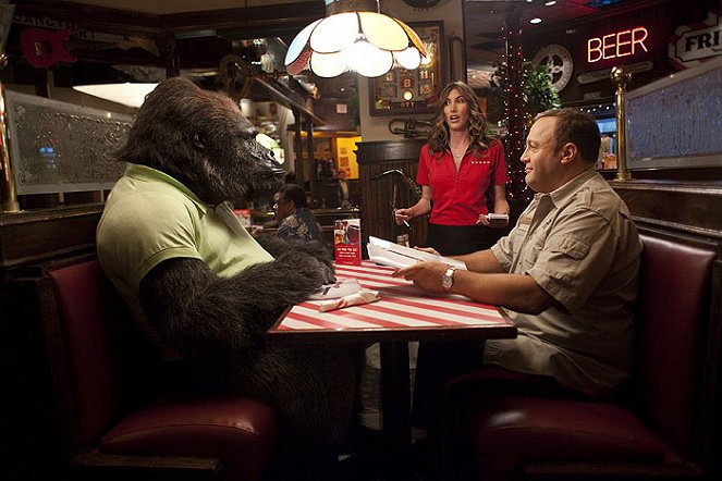 The Zookeeper - Photos - Jackie Sandler, Kevin James