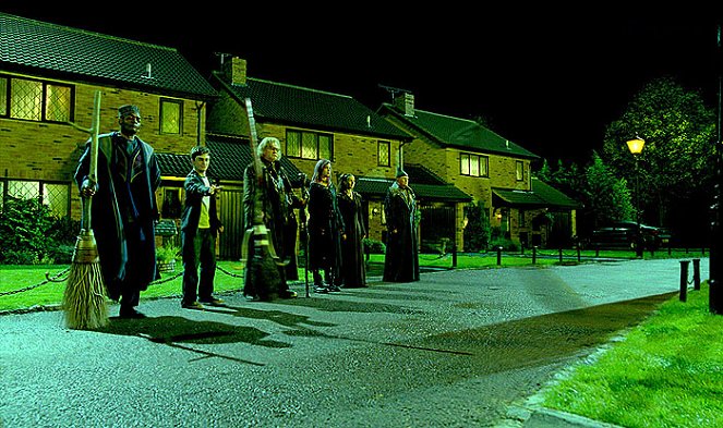 Harry Potter és a Főnix rendje - Filmfotók - George Harris, Daniel Radcliffe, Brendan Gleeson, Natalia Tena