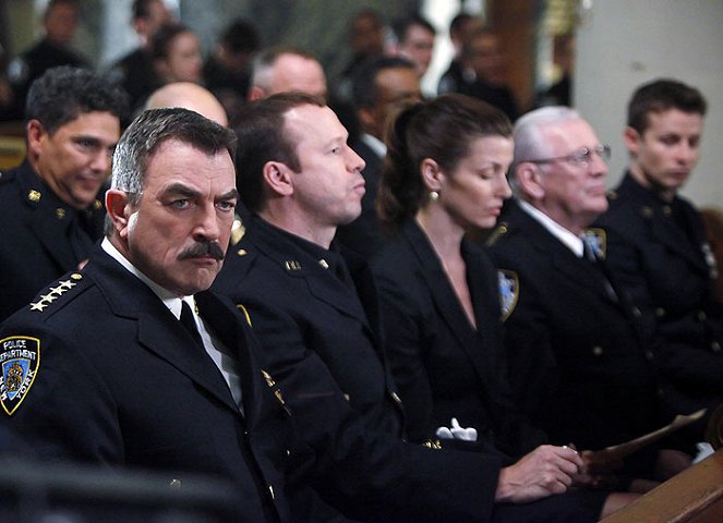 Blue Bloods - Photos - Tom Selleck, Donnie Wahlberg