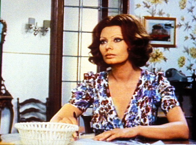Knězova manželka - Z filmu - Sophia Loren