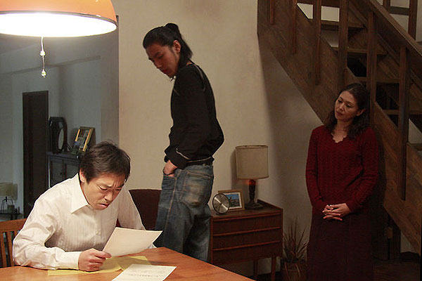 Tōkyō sonata - Kuvat elokuvasta - Teruyuki Kagawa, Yū Koyanagi, Kyōko Koizumi