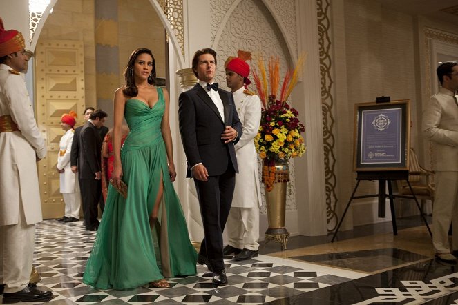 Mission: Impossible - Ghost Protocol - Photos - Paula Patton, Tom Cruise
