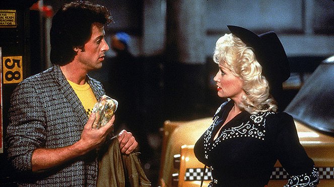 Falošný diamant - Z filmu - Sylvester Stallone, Dolly Parton