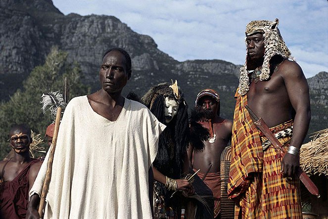Quatermain und der Schatz des König Salomon - Filmfotos - Sidede Onyulo, Hakeem Kae-Kazim