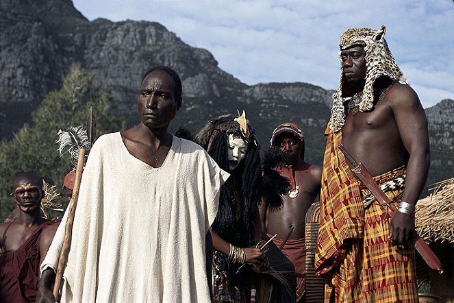 Allan Quatermain et la pierre des ancêtres - Film - Sidede Onyulo, Hakeem Kae-Kazim