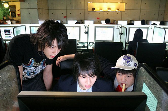 Attack on the Pin-Up Boys - Photos - Donghae, Heechul, Shindong