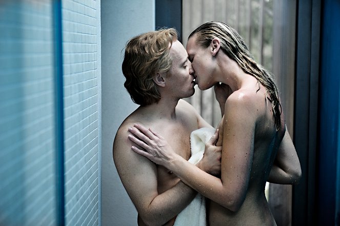 Fejvadászok - Filmfotók - Aksel Hennie, Synnøve Macody Lund