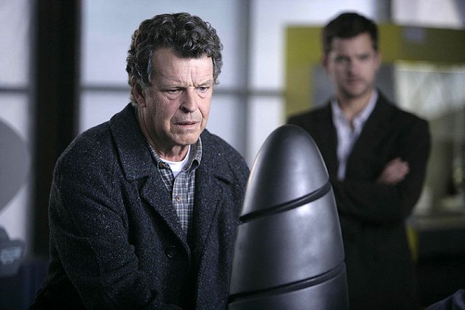 Fringe (Al límite) - The Arrival - De la película - John Noble