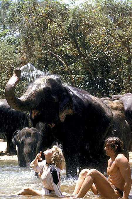 Tarzan, opičí muž - Z filmu
