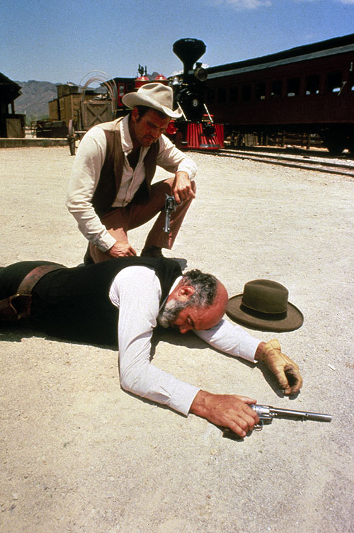 High Noon, Part II: The Return of Will Kane - Z filmu - Lee Majors, Pernell Roberts