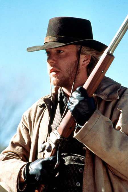 Arma joven - De la película - Kiefer Sutherland