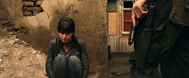 5 nap háború - Filmfotók - Emmanuelle Chriqui