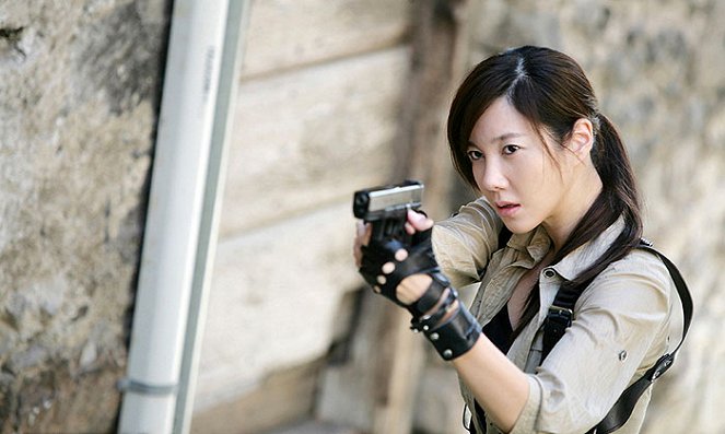 Atena : jeonjaengui yeosin - De la película - Ji-ah Lee