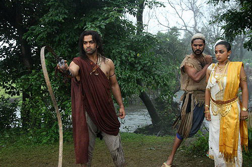 Urumi - De la película - Prithviraj Sukumaran, Prabhu Deva, Nithya Menon