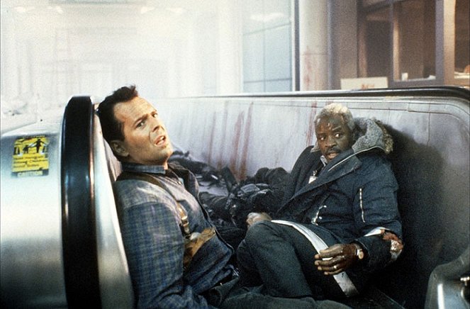 Die Hard 2 - vain kuolleen ruumiini yli - Kuvat elokuvasta - Bruce Willis, Art Evans