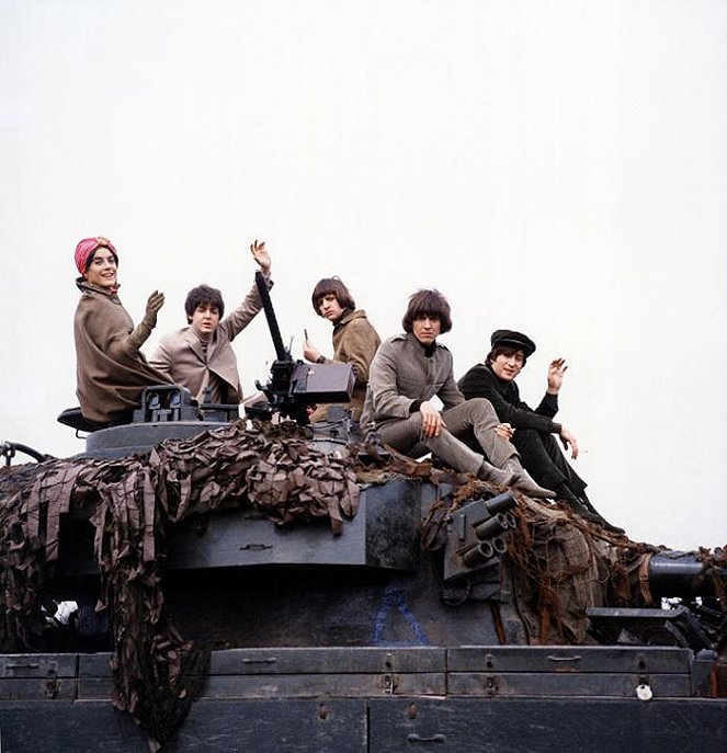 Segítség! - Filmfotók - Eleanor Bron, Paul McCartney, Ringo Starr, George Harrison, John Lennon
