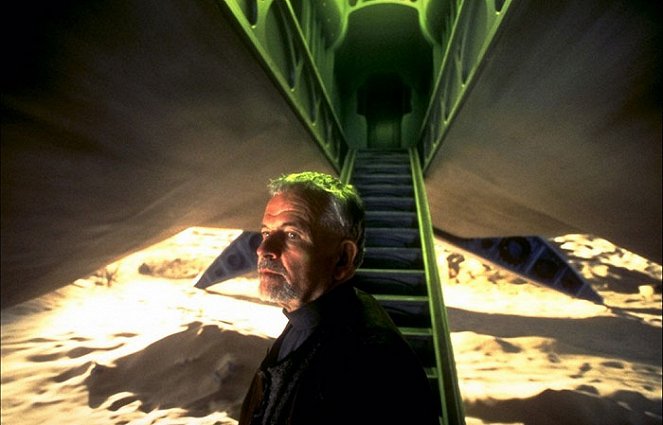 The Fifth Element - Photos - Ian Holm